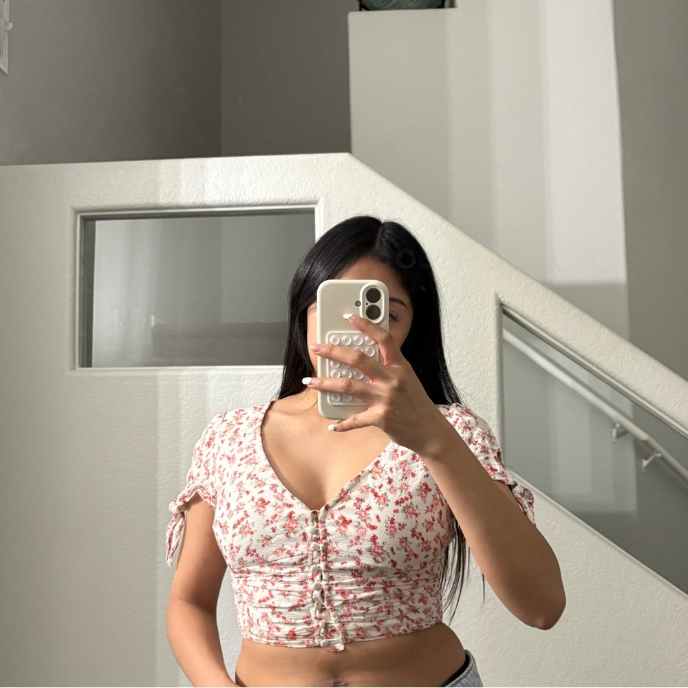 Forever 21 Pink Floral Crop Top